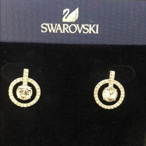 Swarovski round pierced earrings